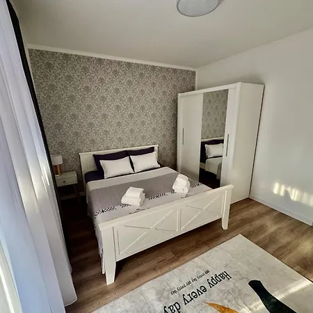 Stan Na Dan Moonlight Panonija Indija